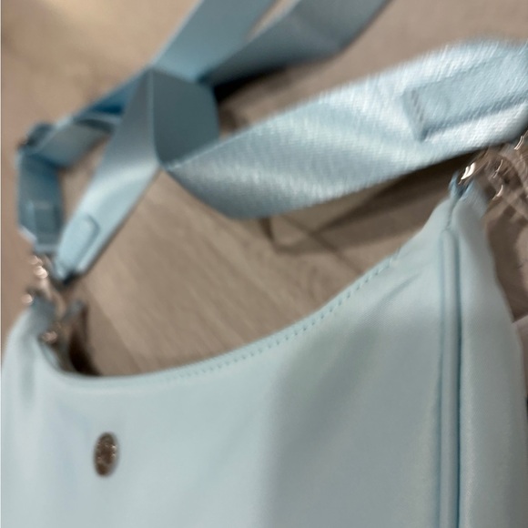 Lululemon bag - Picture 3 of 6